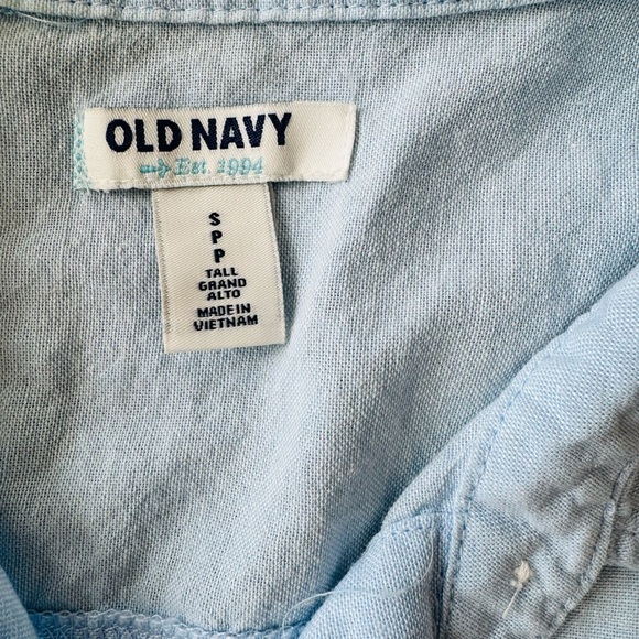 Womens Old Navy Chambray Button-Up Collared Shirt blue Size Small Tall - Picture 4 of 11